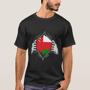 T-shirt Deux mains déchirant le drapeau d'Oman