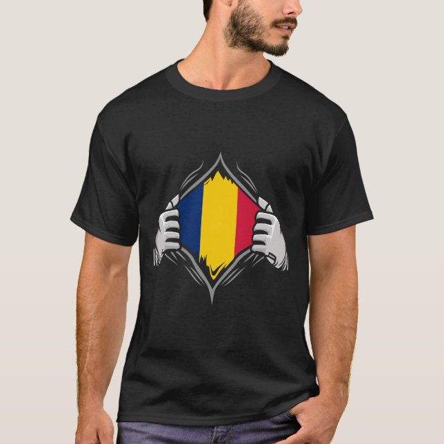 T-shirt Deux mains déchirant le drapeau du Tchad (Devant)