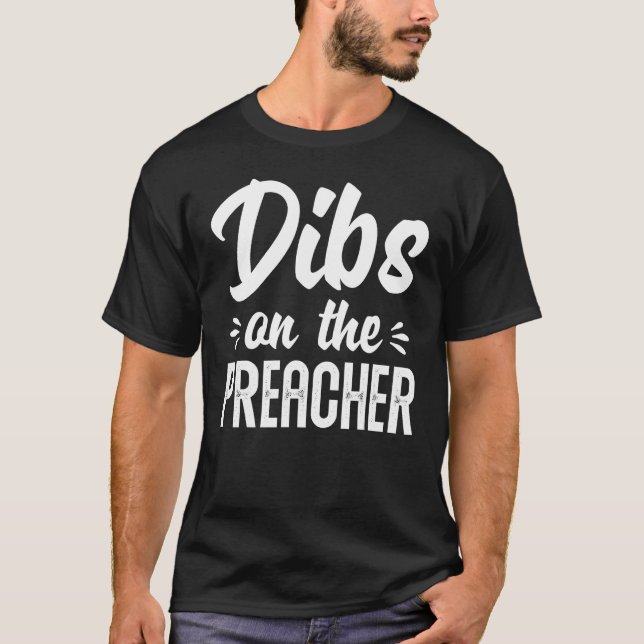 T-shirt Dibs Sur Le Prédicateur TShirt, Mignonnes Pasteurs (Devant)