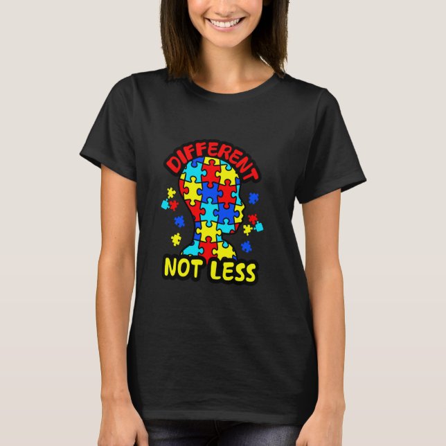 T-shirt Différent Pas Moins Pièces de Puzzle de l'Autisme (Devant)