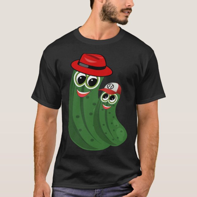T-shirt Dill Pickle Dad and Son Wearing Hats (Devant)
