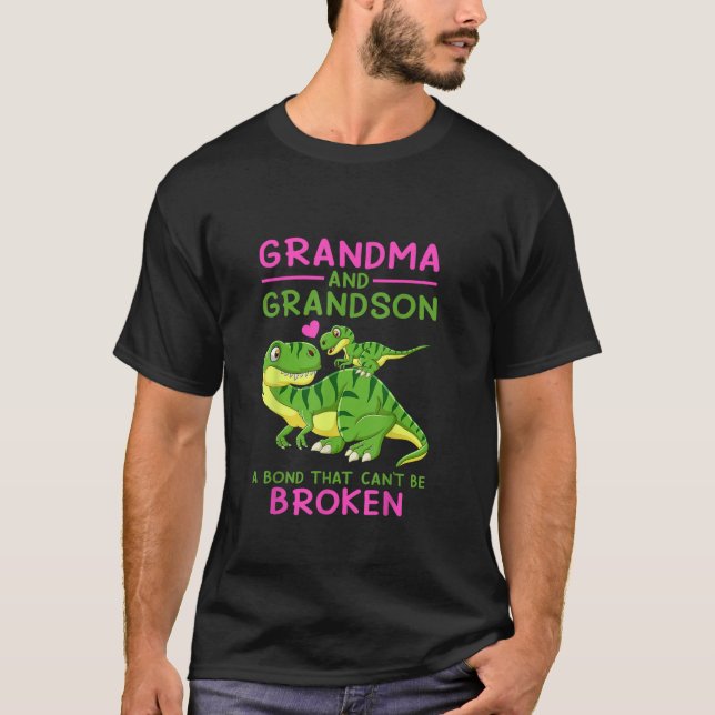 T-shirt Dinosaur Grand-mère et petit-fils une obligation q (Devant)