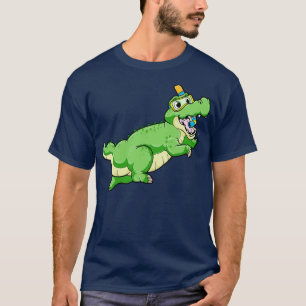 T-shirt Dinosaure en train de nager avec des lunettes de p