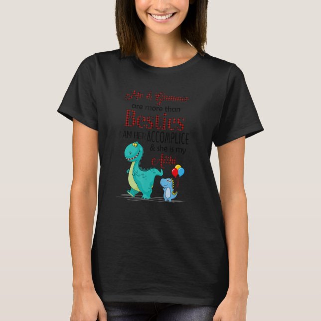 T-shirt Dinosaure Moi Et Gammie Sont Plus Que Des Besoins  (Devant)