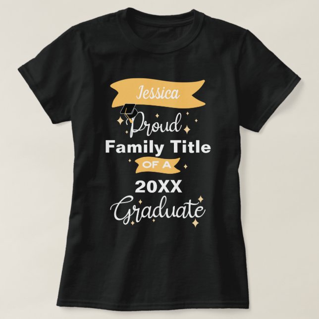 T-shirt Diplôme customisé 2023 avec le nom Famille Fière (Design devant)