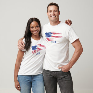 T-shirt Distorsion du drapeau américain avec date