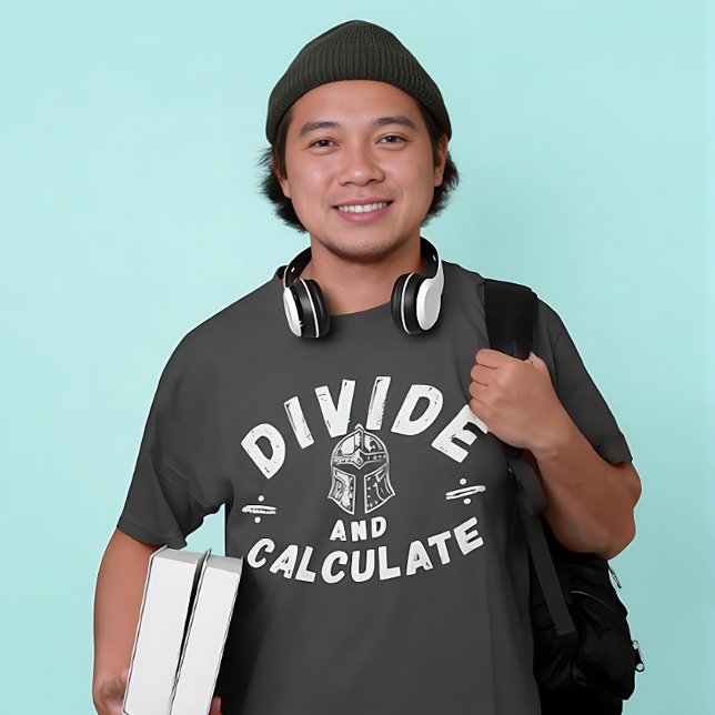 T-shirt Divide And Calculate – Funny Math Warrior Design (Créateur téléchargé)