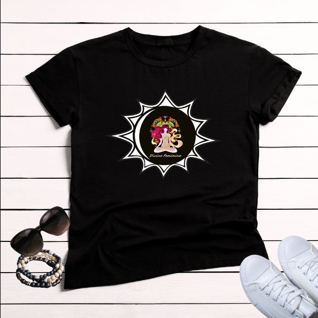 T-shirt Divine Feminine Sacrée Mandala (Créateur téléchargé)