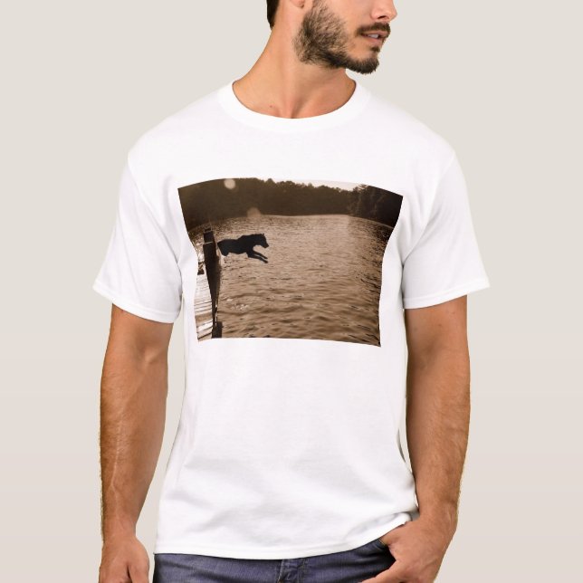 T-shirt Dixie sautant outre du dock (Devant)
