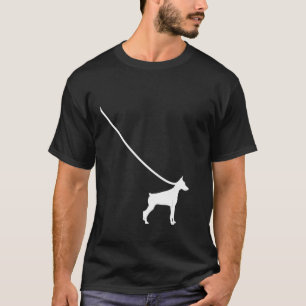 T-shirt Doberman Pinscher Sur Un Poignard En Feuilles Anim