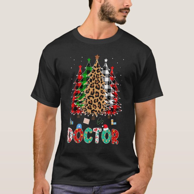 T-shirt Doctor Leopard Red White Green Plaid Christmas Tre (Devant)