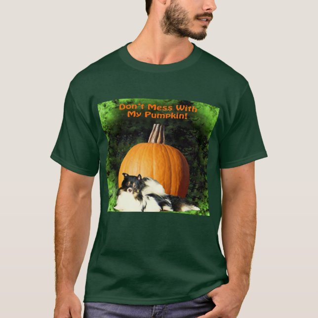 T-shirt Dog Protecting Large Pumpkin (Devant)