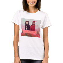 Donnez-leur la pièce en t des femmes de Frerard