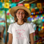 T-shirt Doodle Rétro Fantaisiste | Week-end entre filles<br><div class="desc">Les chemises parfaites pour l'enterrement de vie de jeune fille de toute votre suite de mariée ! La façon parfaite pour votre bande d'attirer l'attention partout où vous et vos copines allez ! Peut être personnalisé pour les demoiselles d'honneur, les garçons d'honneur, la mère de la mariée, etc. Idéal pour...</div>