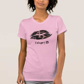 T-shirt Douille chaude de casquette des dames aa de lèvres