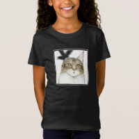 Downton Cat | Orné De Plumes