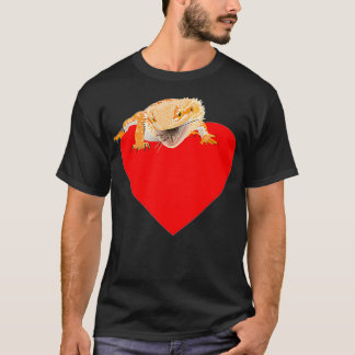 T-shirt Dragon Porté Par Valentine Dans Pocket Coeur Porté