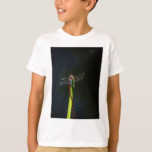 T-shirt Dragonfly bleu et noir sur gazon vert et rouge