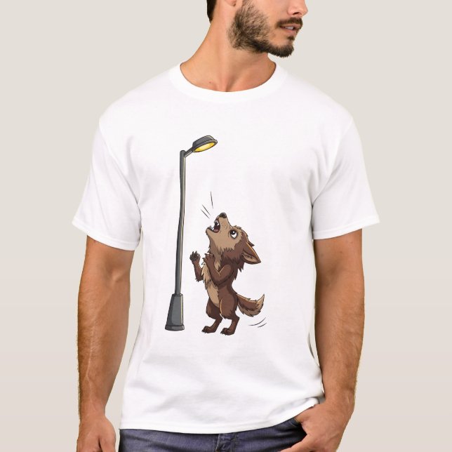 T-shirt Dramatic Brown Wolf Howling at a Glowing Street (Devant)