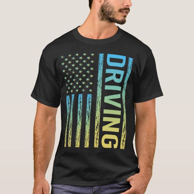T-shirt Drapeau à dégradé pour conducteur automobile (Devant)