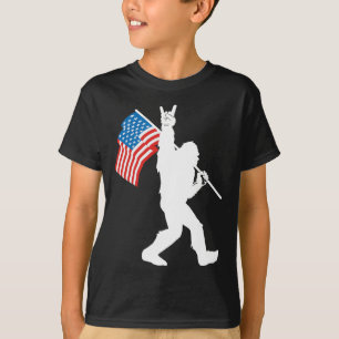 T-shirt Drapeau américain Funny Bigfoot Rock And Roll pour