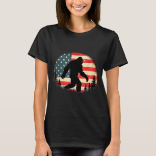 T-shirt Drapeau Américain Rétro Bigfoot Sasquatch Randonné