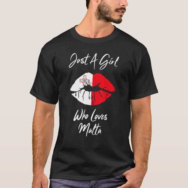 T-shirt Drapeau d'amour des femmes de lèvres Malte (Devant)