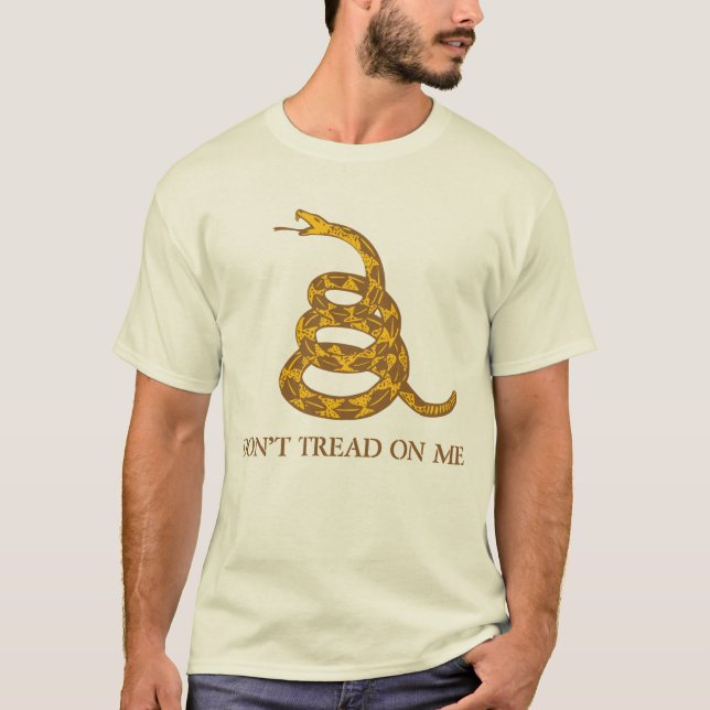 T-shirt drapeau de Gadsden - ne marchez pas sur moi (Devant)