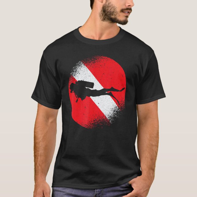 T-shirt Drapeau de plongée Plongeur vers le bas Aquaholic  (Devant)