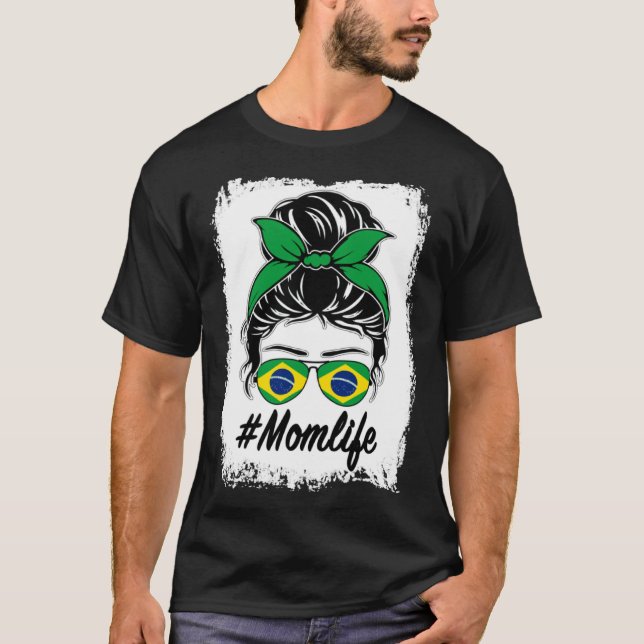 T-shirt Drapeau du Brésil Maman brésilienne Bun désordonné (Devant)