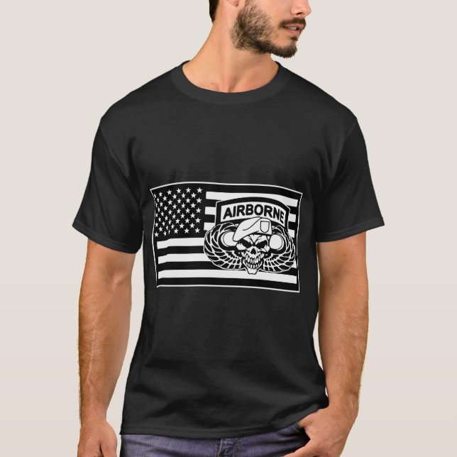 T-shirt Drapeau du crâne aéroporté © FB @ #USAPatriotGraph (Devant)