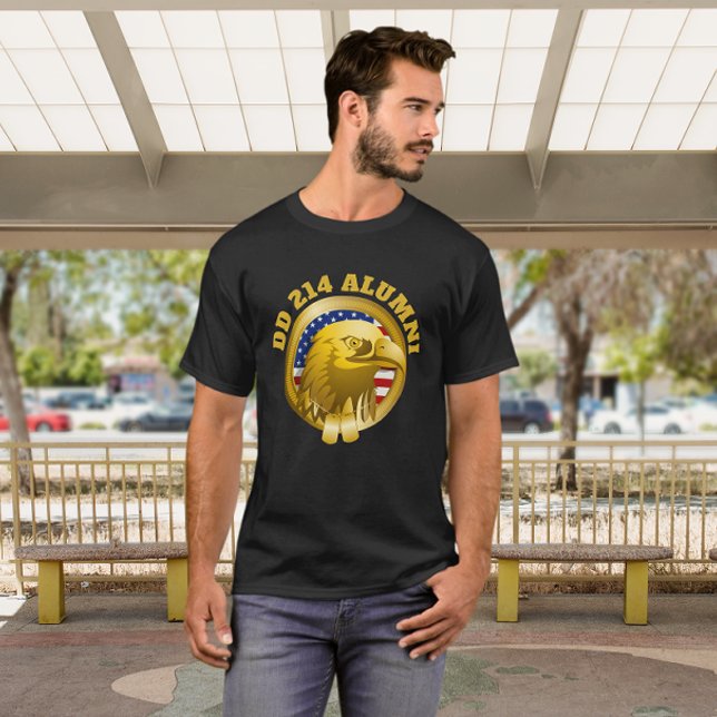 T-shirt Drapeau Eagle Gold Emblem USA | DD 214 Alumni Blac (Créateur téléchargé)
