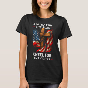 T-shirt Dressez-vous pour le drapeau agenouillez-vous pour