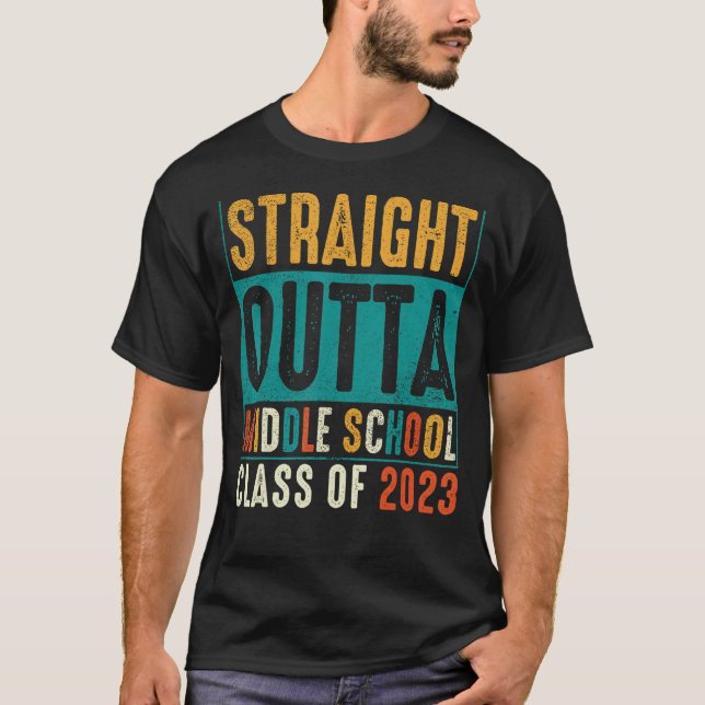 T-shirt Droit devant le collège 2023 Graduation (Devant)