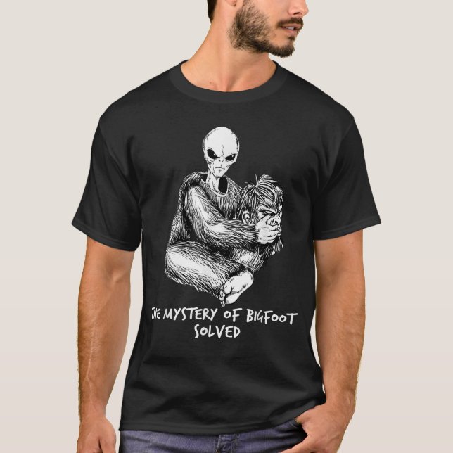 T-shirt Drôle Bigfoot Cadeau Mystère De Big Foot Alien OVN (Devant)