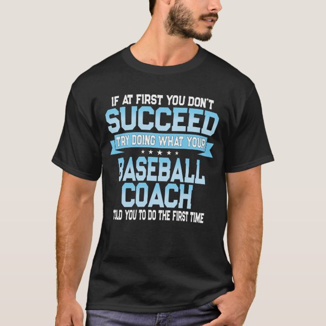 T-shirt Drôle cadeau de l'entraîneur de baseball (Devant)