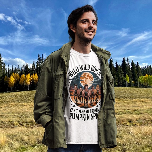 T-shirt Drôle Citrouille épices saison mème Chevaux sauvag (young man on a sunny autumn day in forest field with fall aspen trees turning golden behind him)