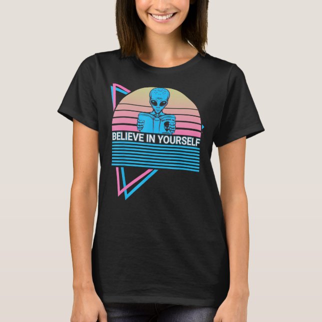 T-shirt Drôle d'astronomie d'aliens de Vaisseau Spatial ex (Devant)