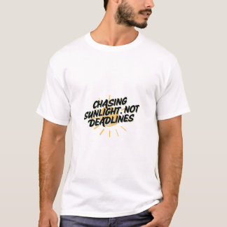 T-shirt drôle d'été à la poursuite de la lumière d