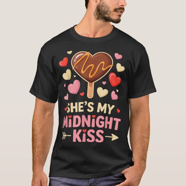 T-shirt Drôle Elle est mon baiser de minuit Saint-Valentin (Devant)