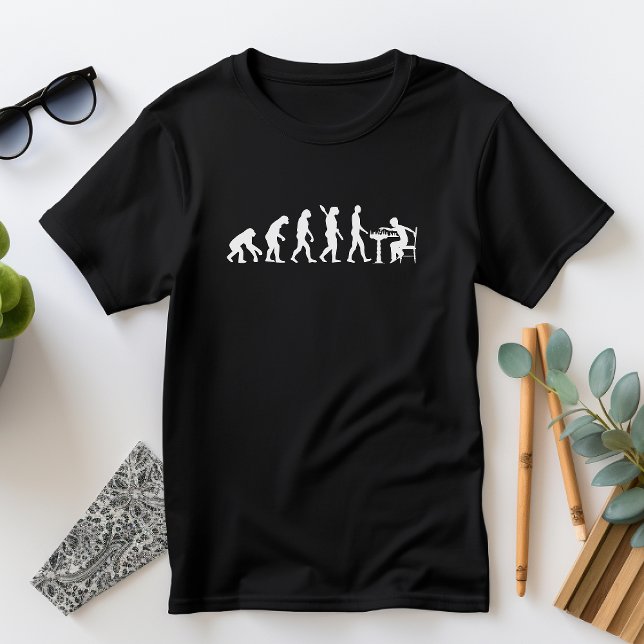 T-shirt Drôle évolution de l'homme jouer jeu de stratégie  (Créateur téléchargé)