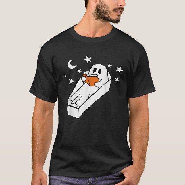 T-shirt Drôle Ghost livre de lecture dans Coffin Bookworm  (Devant)