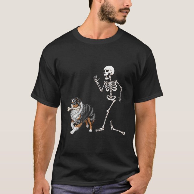 T-shirt Drôle Halloween Berger Australien Et Squelette (Devant)