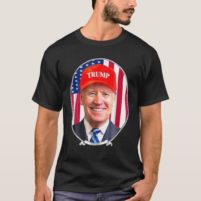 T-shirt Drôle Joe Biden portant le Casquette Trump (Devant)