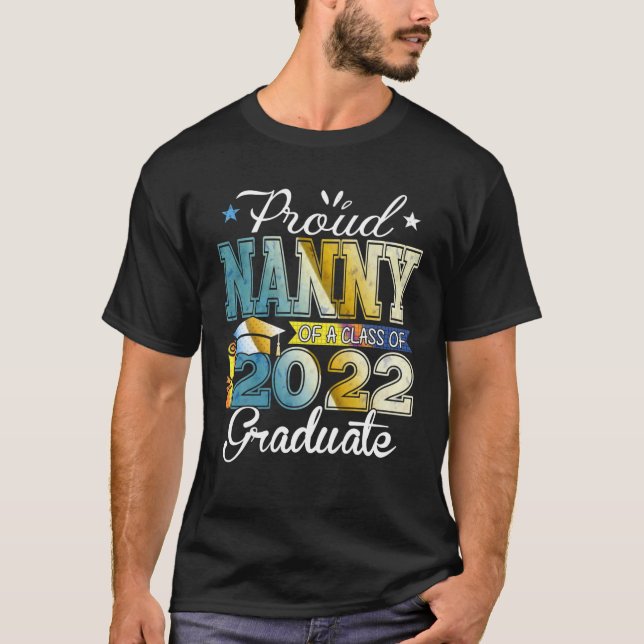 T-shirt Drôle Nounou Fière D'Une Classe De 2022 Diplômée S (Devant)