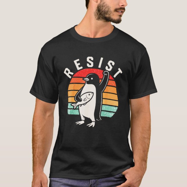 T-shirt Drôle Penguin Résiste à la protestation anti-tarif (Devant)