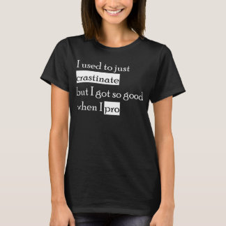 T-shirt Drôle Procrastinate imprimé sur le dos utilisé pou