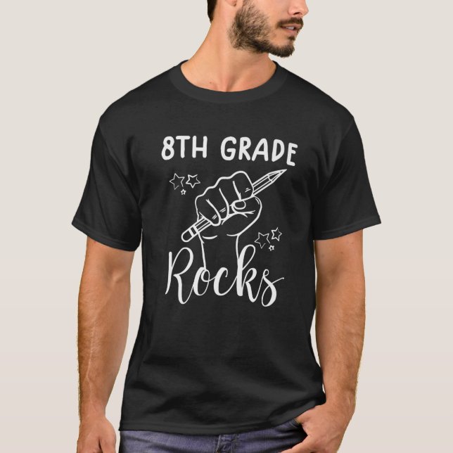 T-shirt Drôle Retour À L'École 8E Grade Rocks Enseignant (Devant)