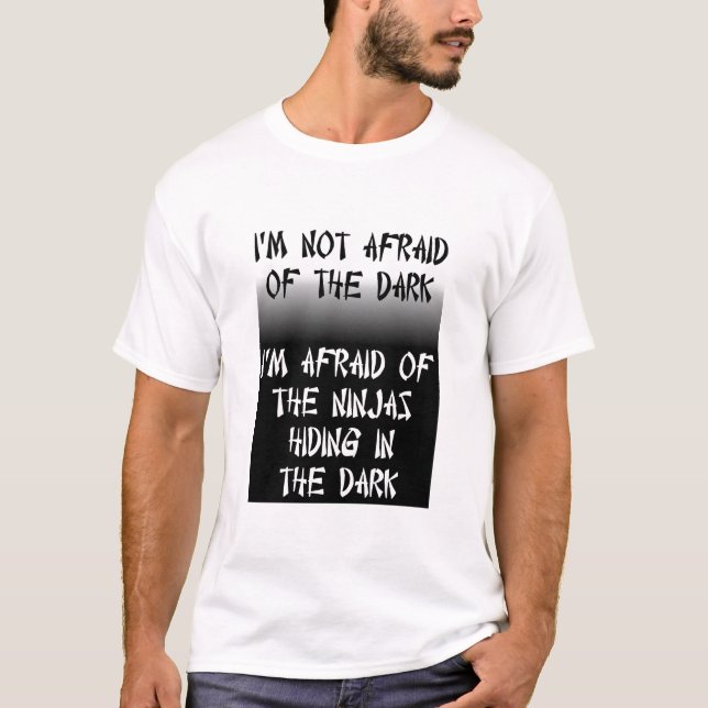 T-shirt drôle sur les ninjas cachés Humour (Devant)