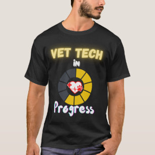T-shirt Drôle Vet Tech en cours Idéal pour vétéran futur